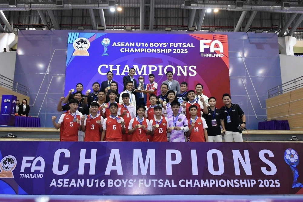 Futsal- Thai- Lan-1.jpg