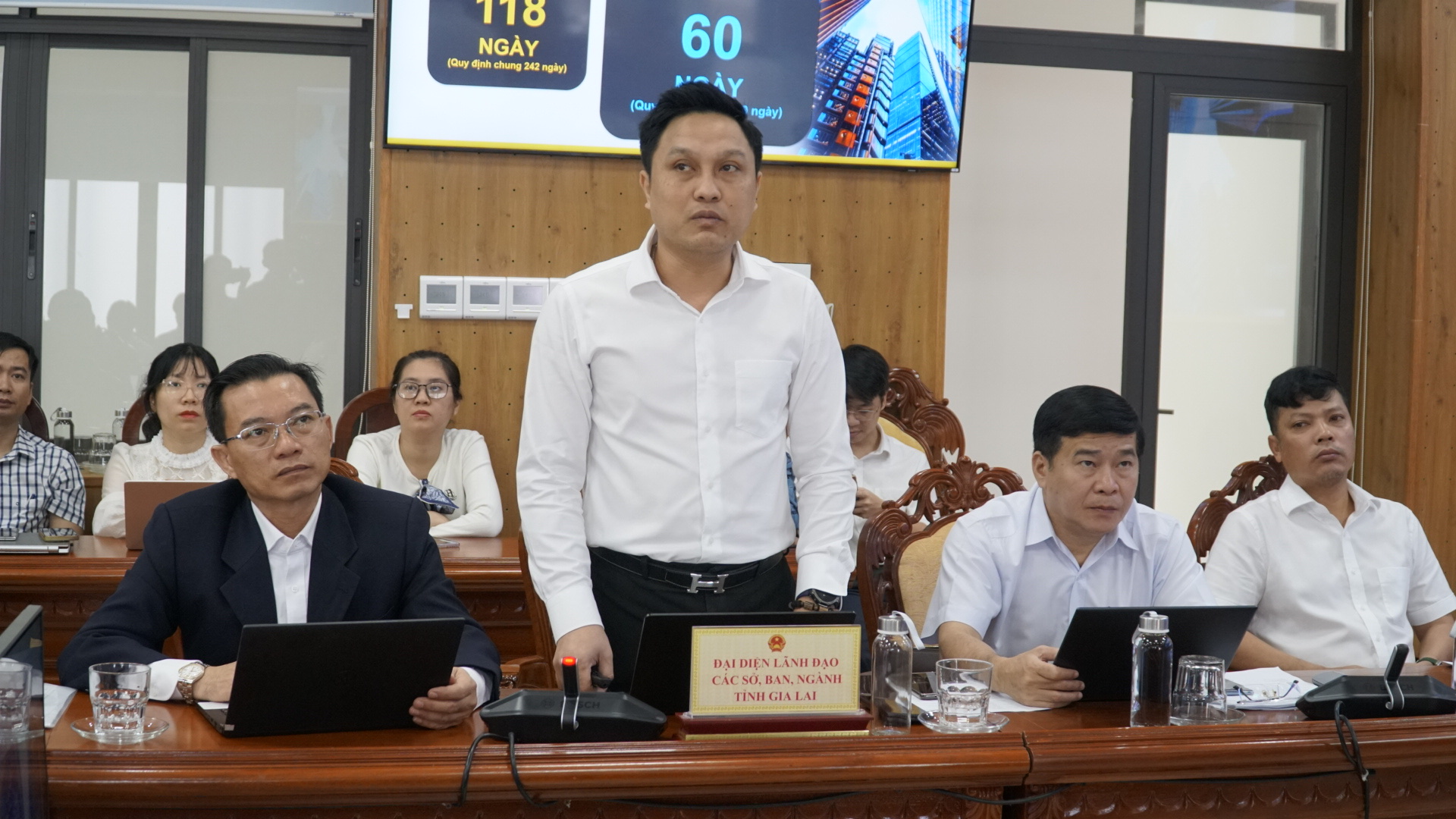 Gia Lai gây bất ngờ: Đăng ký kinh doanh từ 3 ngày rút còn 3 giờ - Ảnh 3.