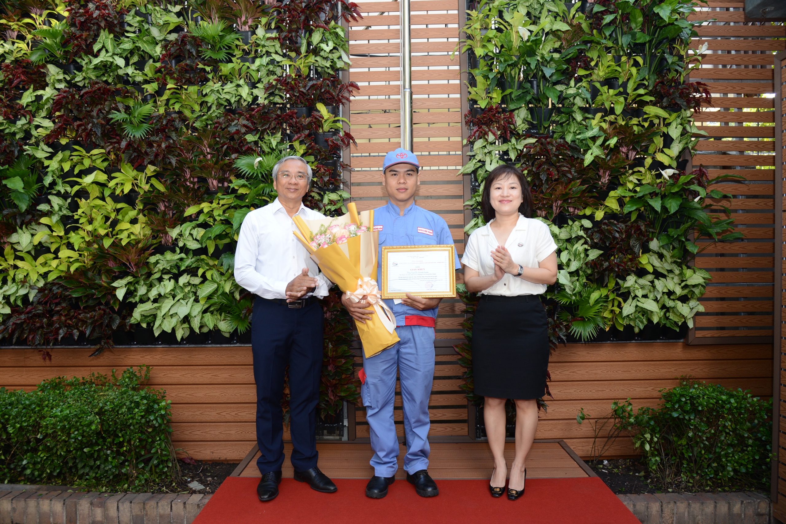 Tập trung thực hiện chức năng đại diện, bảo vệ quyền lợi đoàn viên – người lao động - Ảnh 4.