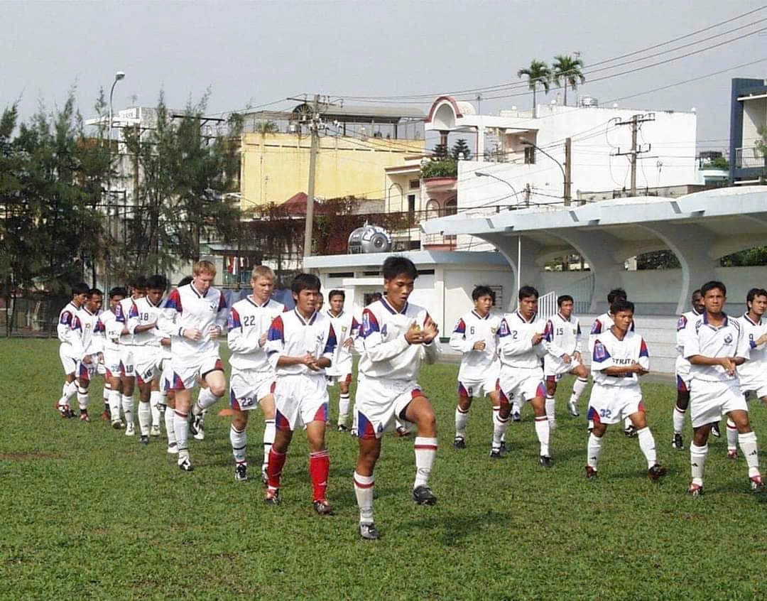 Trường ĐH Bách khoa - ĐHQT TP.HCM có trợ lý HLV Tây: Như hổ thêm cánh!- Ảnh 2. Trường ĐH Bách khoa - ĐHQT TP.HCM có trợ lý HLV Tây: Như hổ thêm cánh!- Ảnh 2.