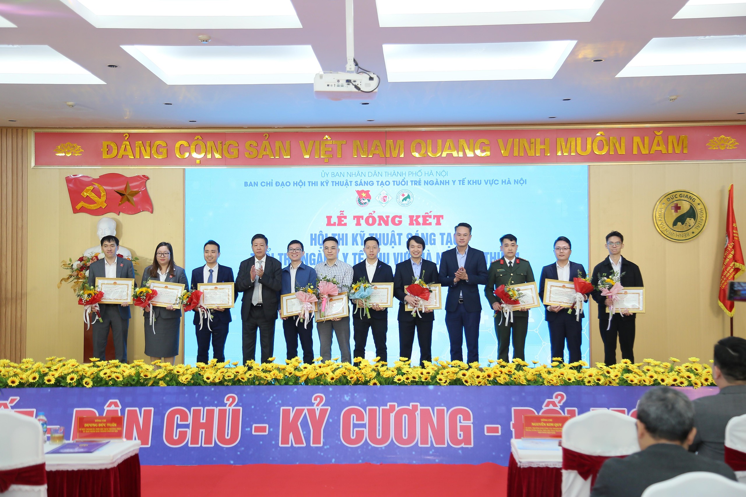 Sáng tạo trẻ ngành y tế Hà Nội: Ứng dụng AI, kỹ thuật mới phục vụ người bệnh - Ảnh 2. Sáng tạo trẻ ngành y tế Hà Nội: Ứng dụng AI, kỹ thuật mới phục vụ người bệnh - Ảnh 2.