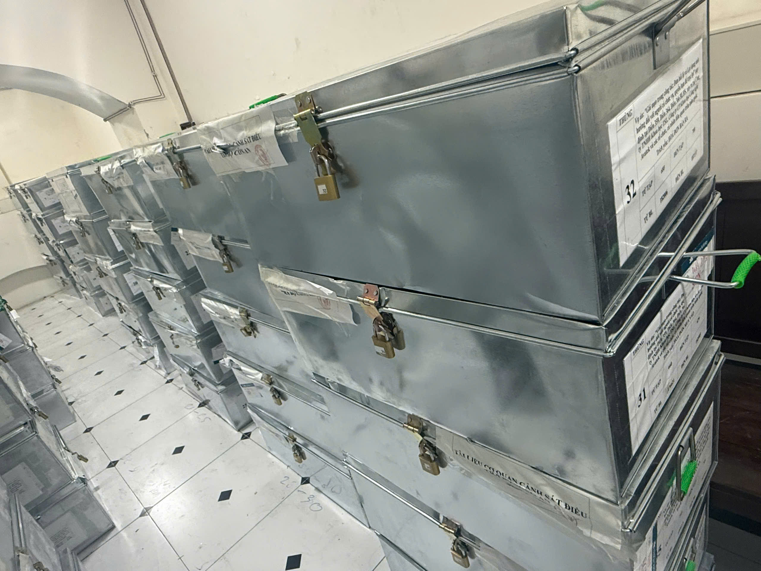 Vụ án Avatek: Hơn 1,1 triệu bút lục, xô đổ kỷ lục vụ Vạn Thịnh Phát - Ảnh 2.