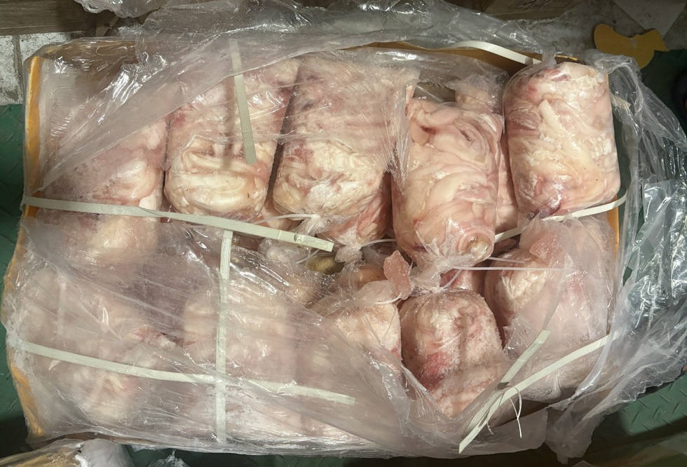 Phát hiện hơn 30 tấn thịt, nội tạng không rõ nguồn gốc ở TPHCM - 3