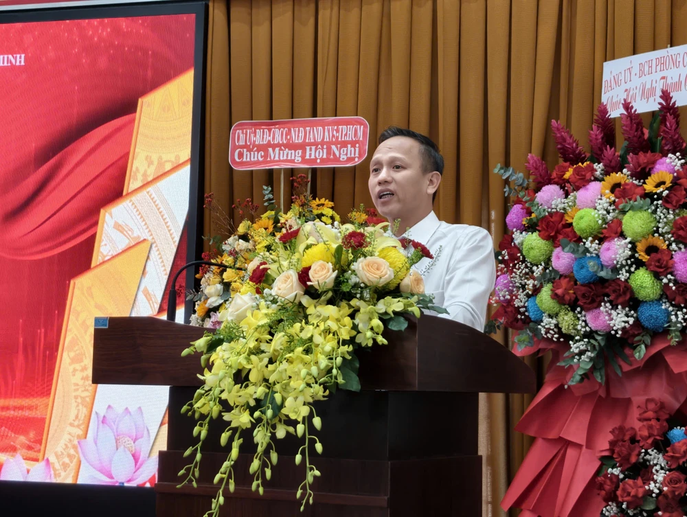 Ông Phạm Tuấn Anh - Chánh án TAND Khu vực 5 phát biểu tại hội nghị. Ảnh: YC khu-vuc-5-chanh-an.jpg