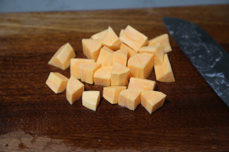 Ngoài nướng thì có 4 cách chế biến khoai lang ngon và độc đáo: Làm siêu nhanh có thể dùng ăn sáng, trưa hoặc bữa xế- Ảnh 16.