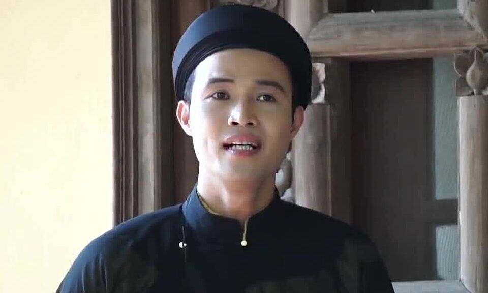 Thái Sơn hát chèo 'Tò vò'