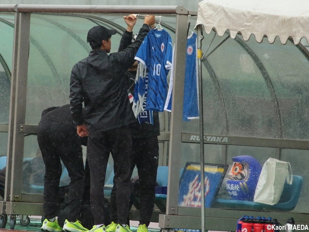 Hành động đẹp của đội THPT Nhật Bản với 2 cầu thủ qua đời - 2