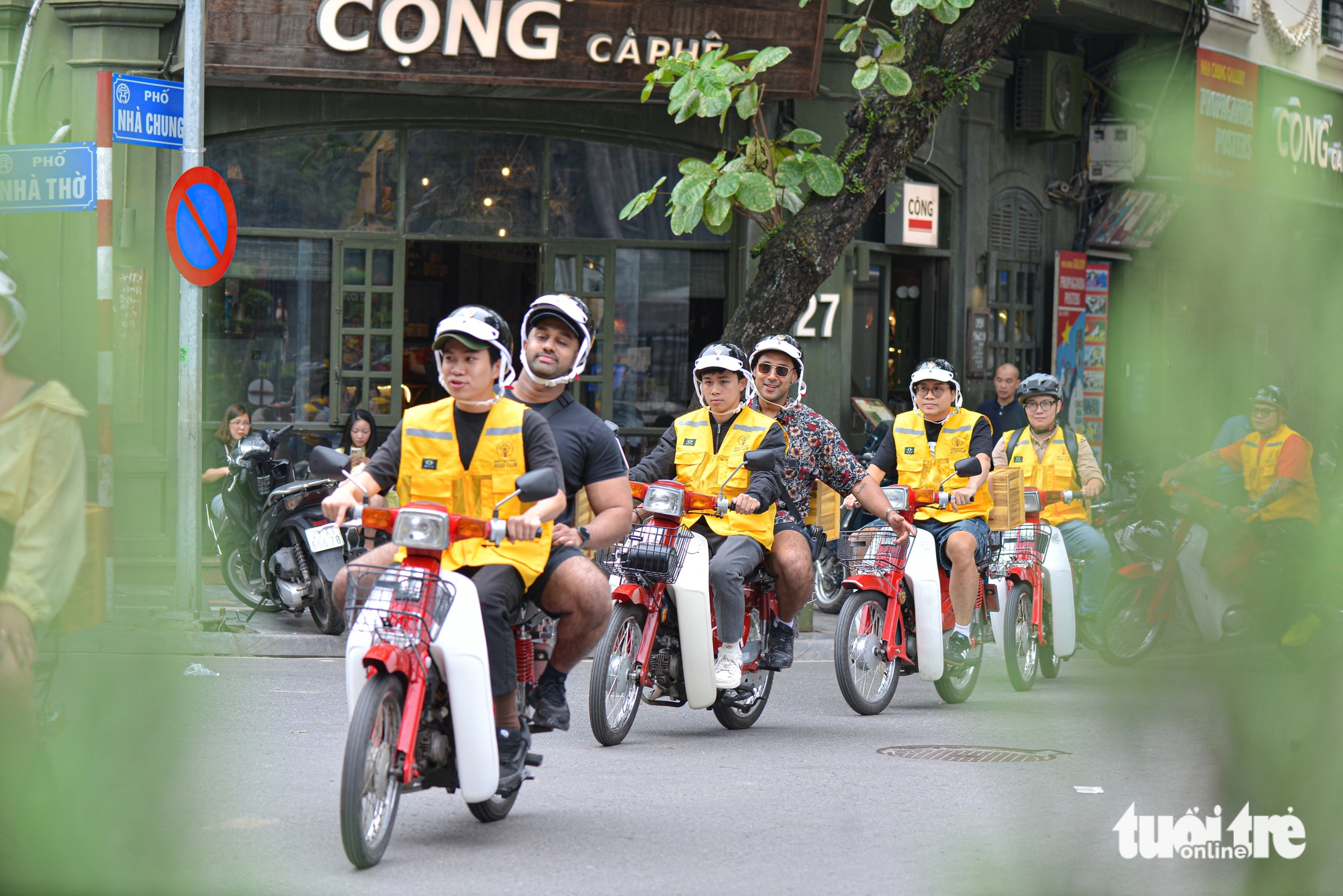 du lịch - Ảnh 2.