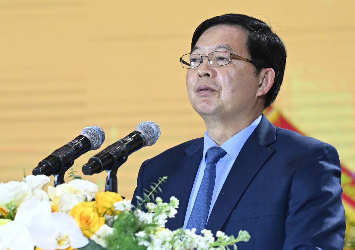 Phó thủ tướng Hồ Quốc Dũng phát biểu tại diễn đàn. Ảnh: Giang Huy