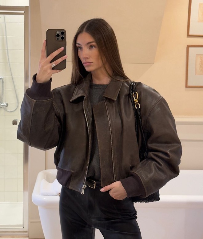 Vẫn kịp để bạn mặc hết 6 trends áo khoác đẹp nhất năm 2025- Ảnh 10.