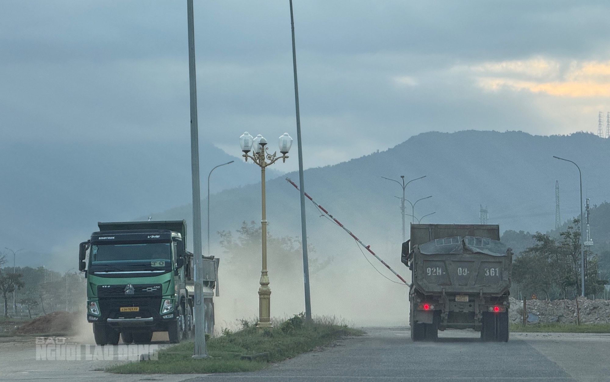 Đà Nẵng: Nạn khai thác đất trái phép đe dọa an toàn cao tốc La Sơn - Hòa Liên - Ảnh 6.
