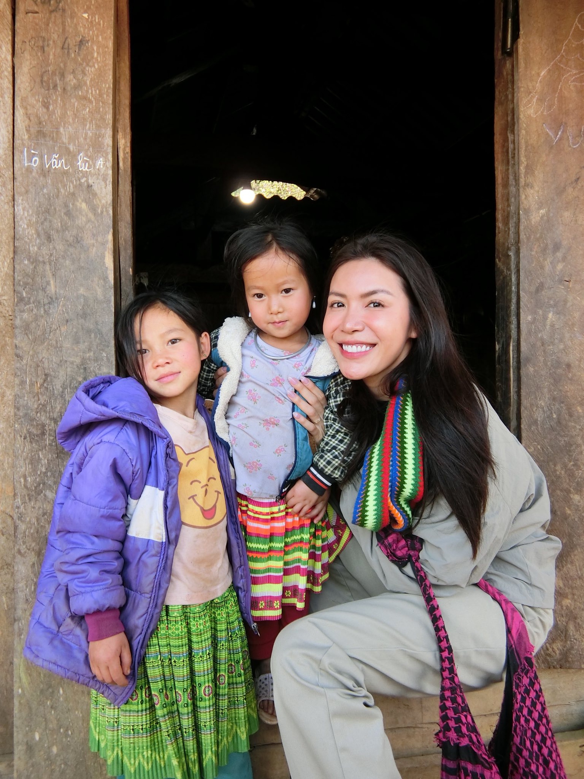 Siêu mẫu Minh Tú tổng kết năm sóng gió: Nhập viện liên tục, nợ nửa tỷ đồng - 8