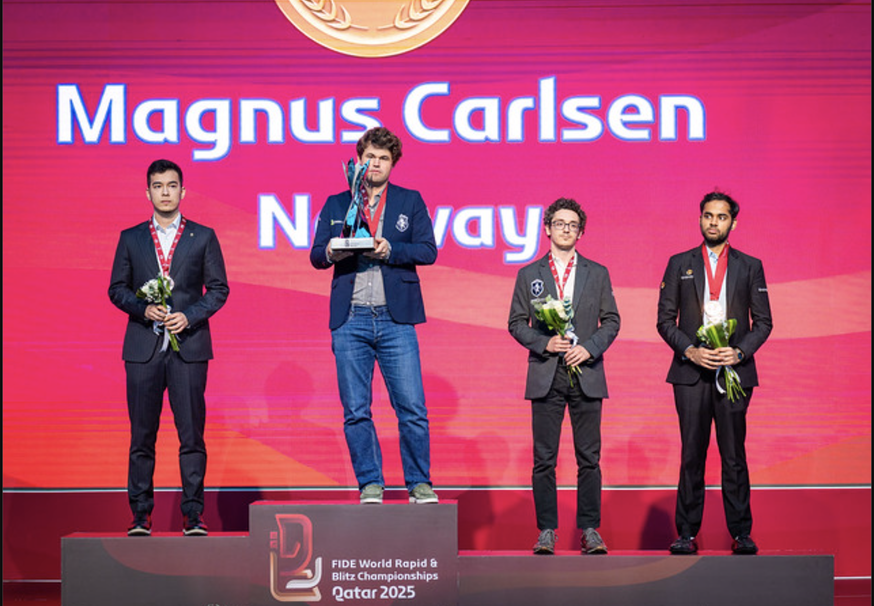 Magnus Carlsen giành 