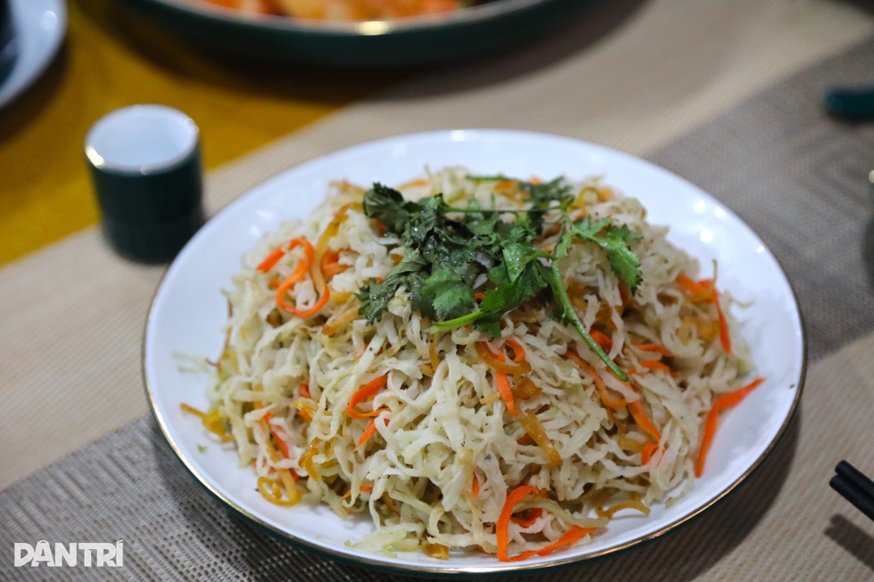 Mâm cỗ làng ở Hà Nội giá hơn 2,5 triệu, có món canh tiến vua nức tiếng - 5