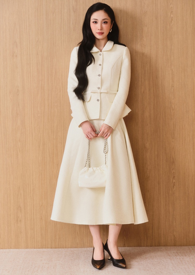 Diện đầm dài, khoác blazer chưa đủ, thêm thắt lưng mới thật sành điệu - Ảnh 7.