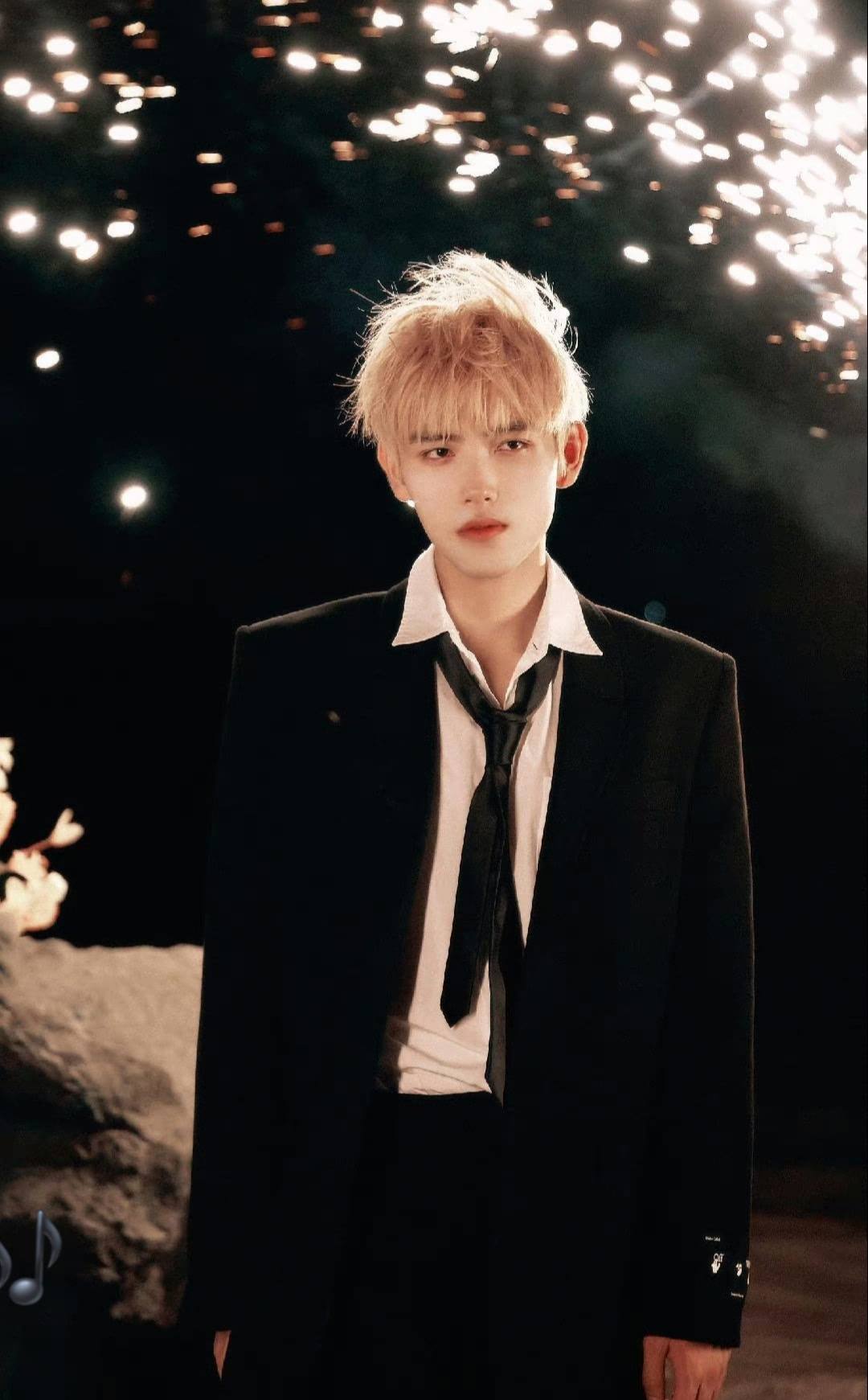 Năm 2025 thất bát của dàn con cái nghệ sĩ: Cơ hội “mớm” tận miệng nhưng chẳng nên cơm cháo gì- Ảnh 8. Năm 2025 thất bát của dàn con cái nghệ sĩ: Cơ hội “mớm” tận miệng nhưng chẳng nên cơm cháo gì- Ảnh 8.