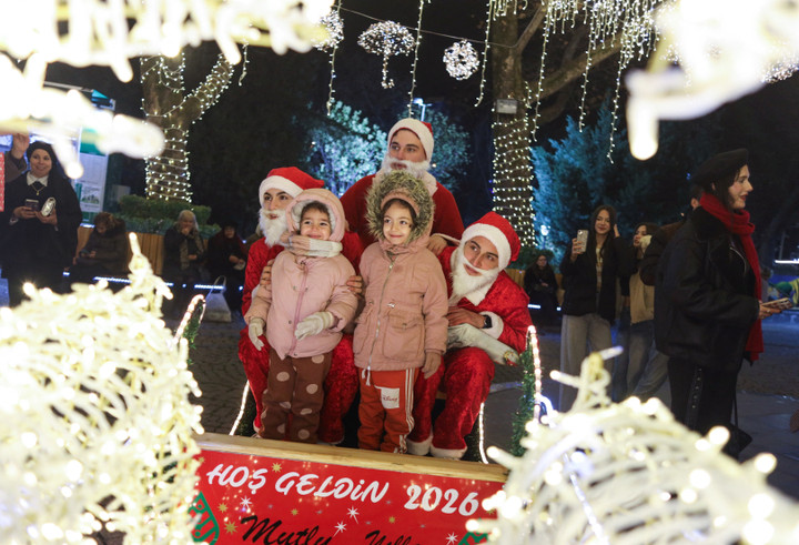 Đón giao thừa 2026 ở những 'điểm nóng' thế giới- Ảnh 4.