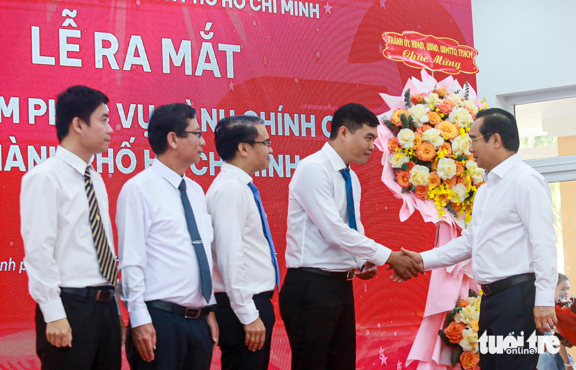 Chính thức ra mắt Trung tâm Phục vụ hành chính công TP.HCM, tiếp nhận cùng lúc 500 - 700 người 6 Chính thức ra mắt Trung tâm Phục vụ hành chính công TP.HCM, tiếp nhận cùng lúc 500 - 700 người - Ảnh 6.