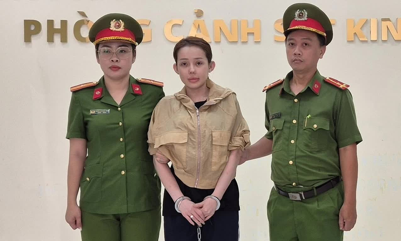 Năm 2025 nhìn lại: 8 vụ bắt giữ người nổi tiếng khiến dư luận bàng hoàng- Ảnh 4.