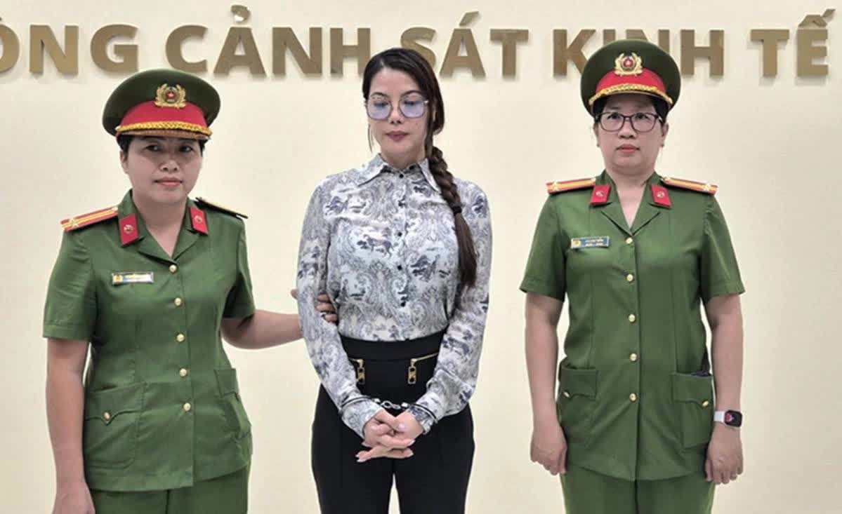 Năm 2025 nhìn lại: 8 vụ bắt giữ người nổi tiếng khiến dư luận bàng hoàng- Ảnh 8.