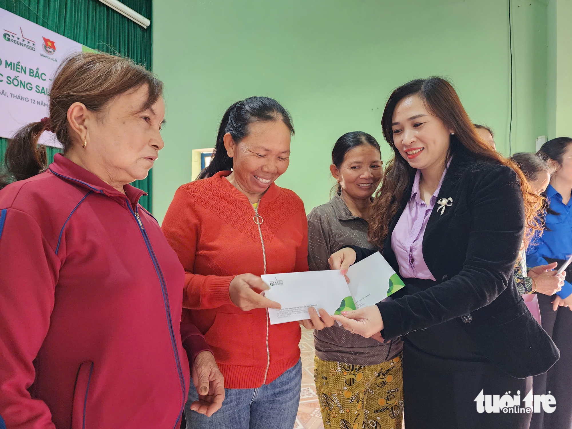 GREENFEED Việt Nam đến Quảng Ngãi: Những cảnh đời khốn khó vỡ òa - Ảnh 10.