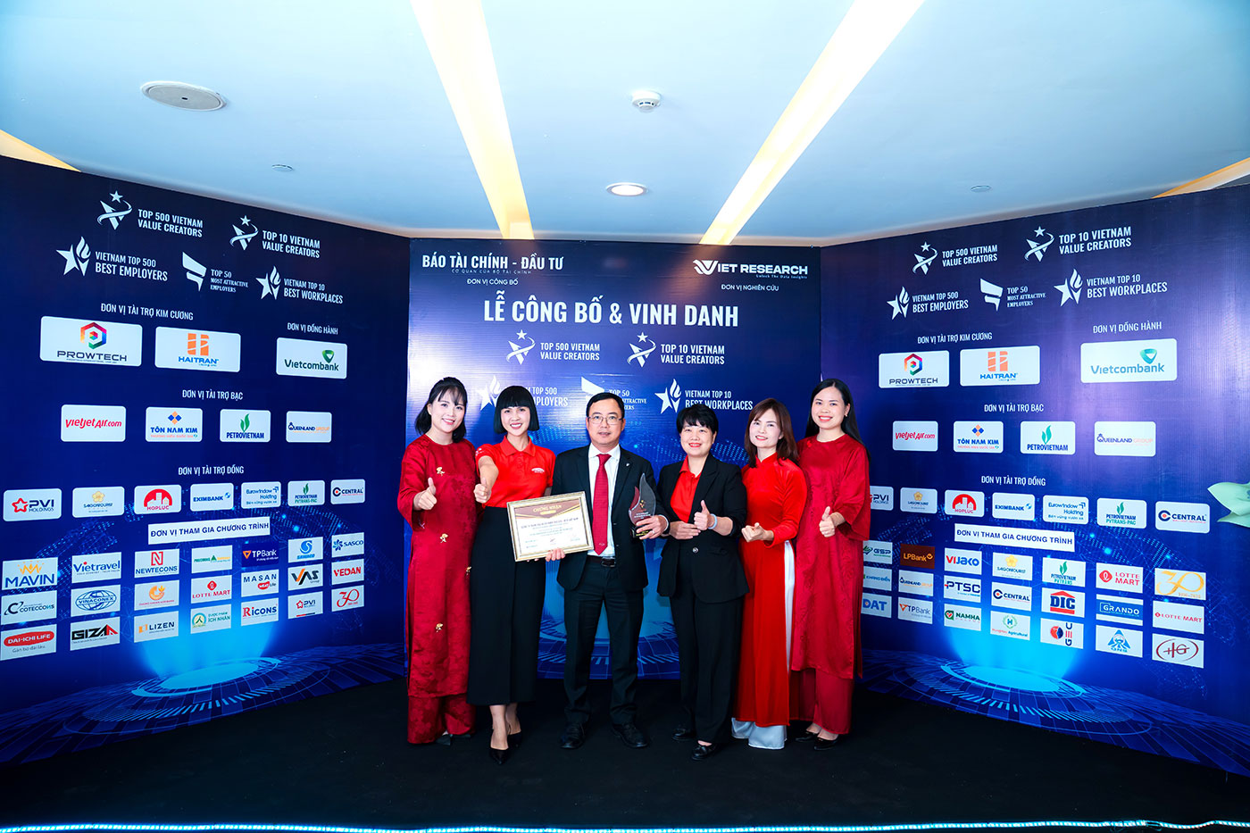 Dai-ichi Life Việt Nam đạt ‘Top 500 Doanh nghiệp tạo giá trị hàng đầu Việt Nam 2025’- Ảnh 2.