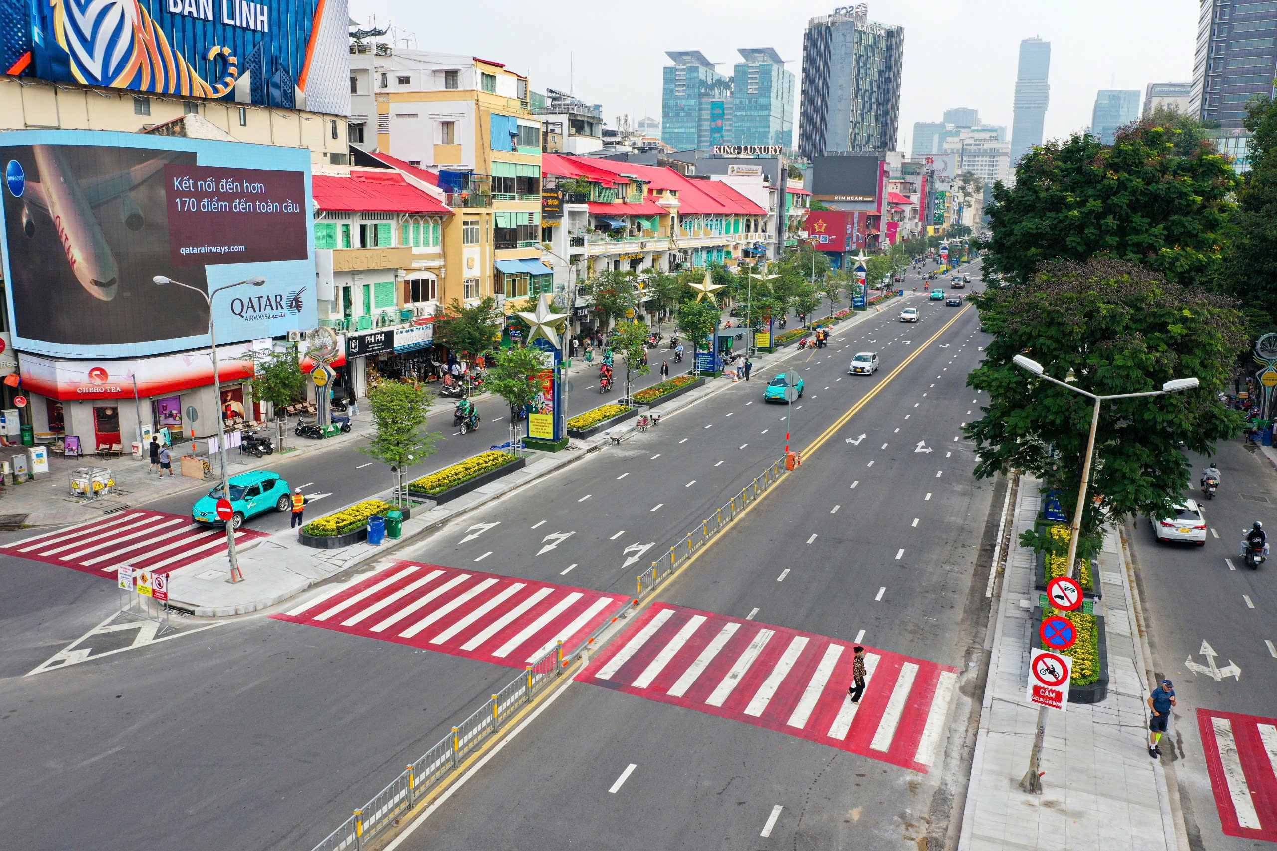 Khánh thành chỉnh trang đường Lê Lợi, Khang Điền 'làm đẹp' tiếp chợ Bến Thành, đường Nguyễn Huệ 4 Khánh thành chỉnh trang đường Lê Lợi, Khang Điền 'làm đẹp' tiếp chợ Bến Thành, đường Nguyễn Huệ - Ảnh 5.