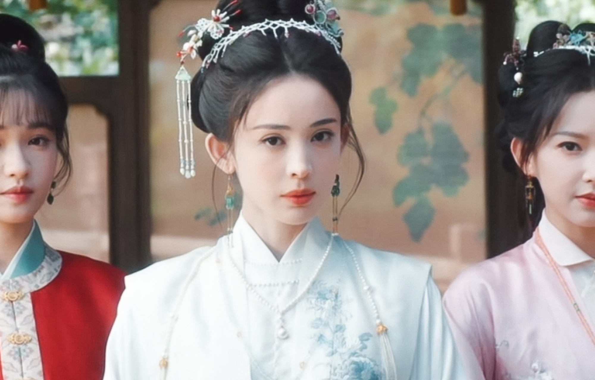 Ở đâu ra Tiểu Long Nữ thế hệ mới đẹp hơn cả Lưu Diệc Phi thế này, visual đúng chuẩn tuyệt tác trần gian- Ảnh 5.