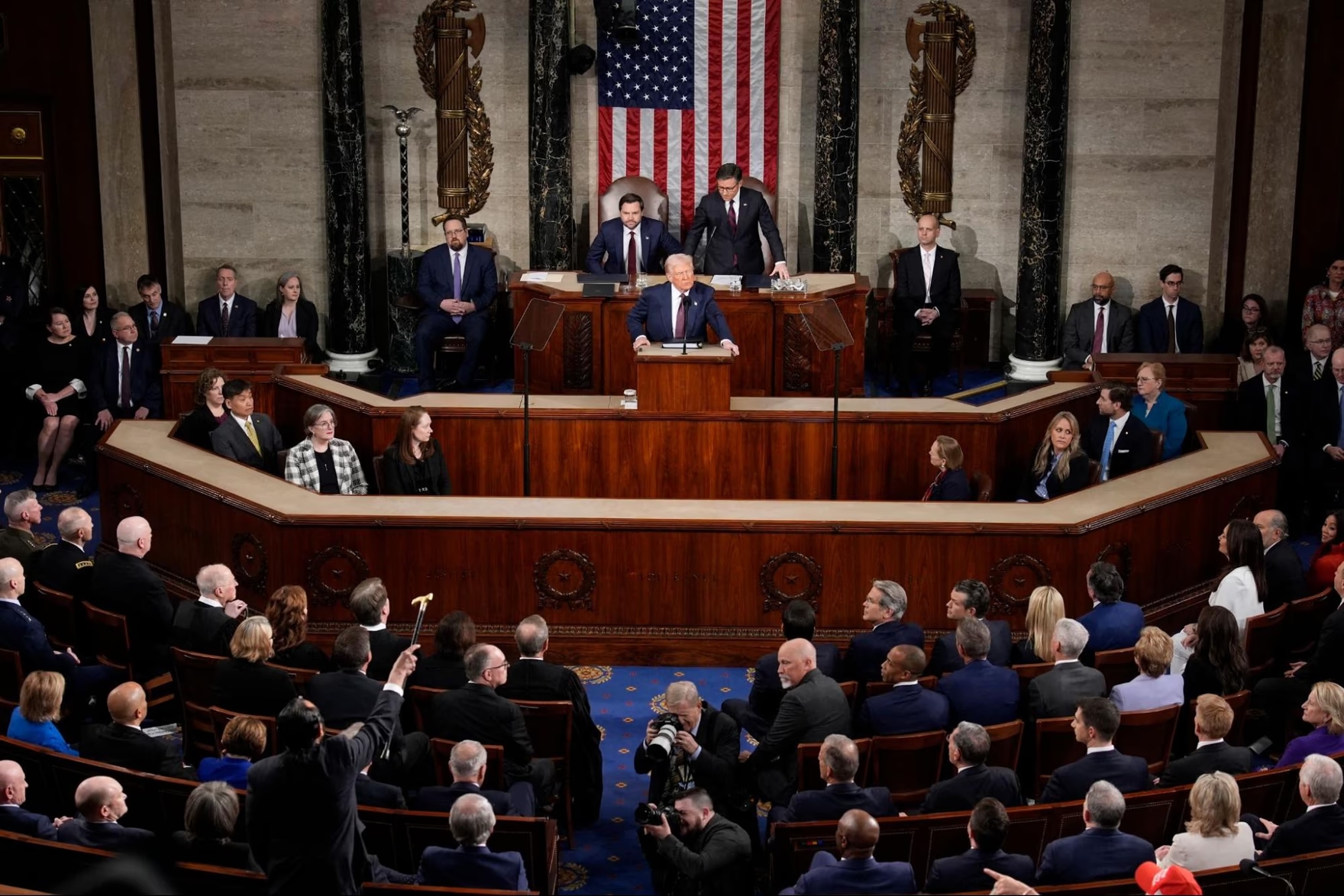 Thế giới năm 2025: Tâm điểm thuế quan, xung đột và trí tuệ nhân tạo - Ảnh 2.