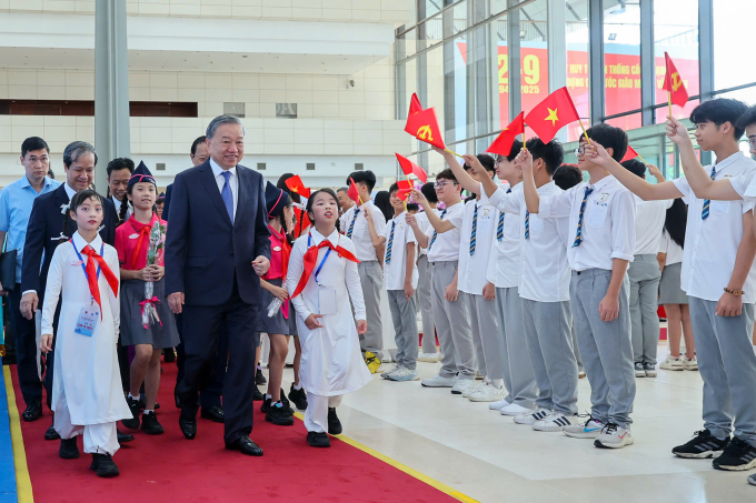 Tổng Bí thư Tô Lâm tới dự Lễ khai giảng do Bộ Giáo dục và Đào tạo tổ chức tại Trung tâm Hội nghị quốc gia. Ảnh: Giang Huy