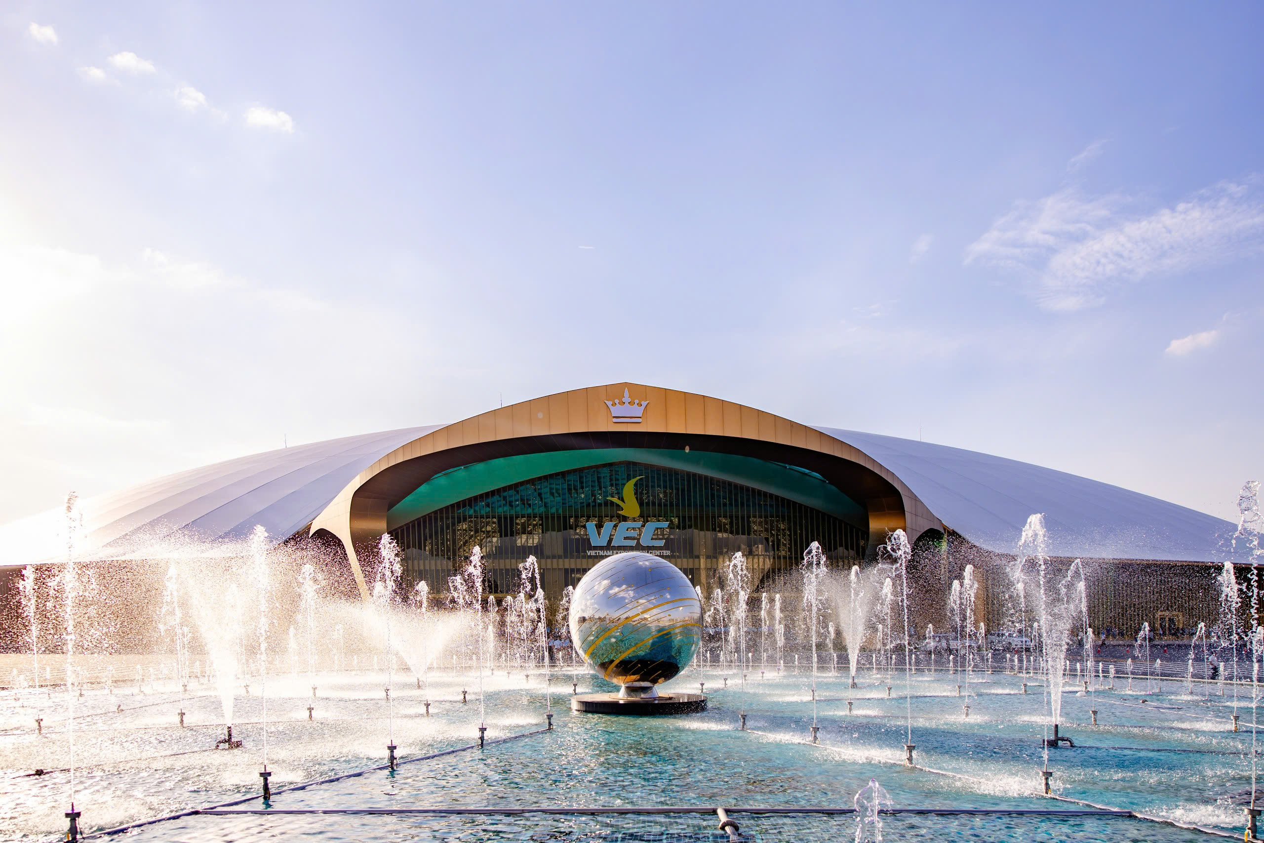 'Đổi mới phong cách lãnh đạo' thành dấu ấn nổi bật của Hà Nội năm 2025- Ảnh 3.