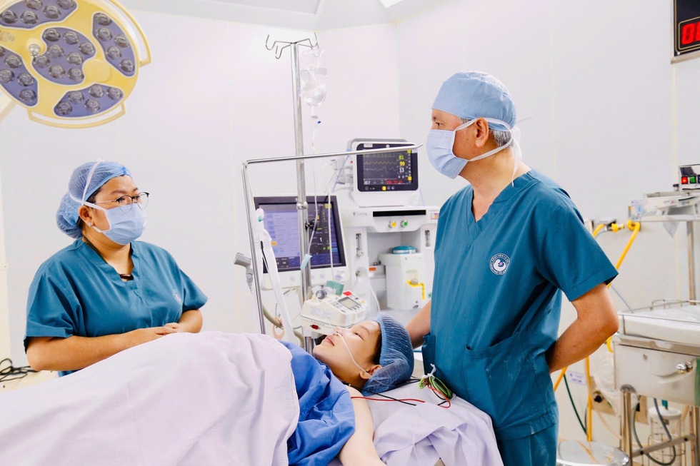 Bác sĩ kể chuyện thông tim bào thai chỉ 35 phút, nhanh chưa từng có - 2