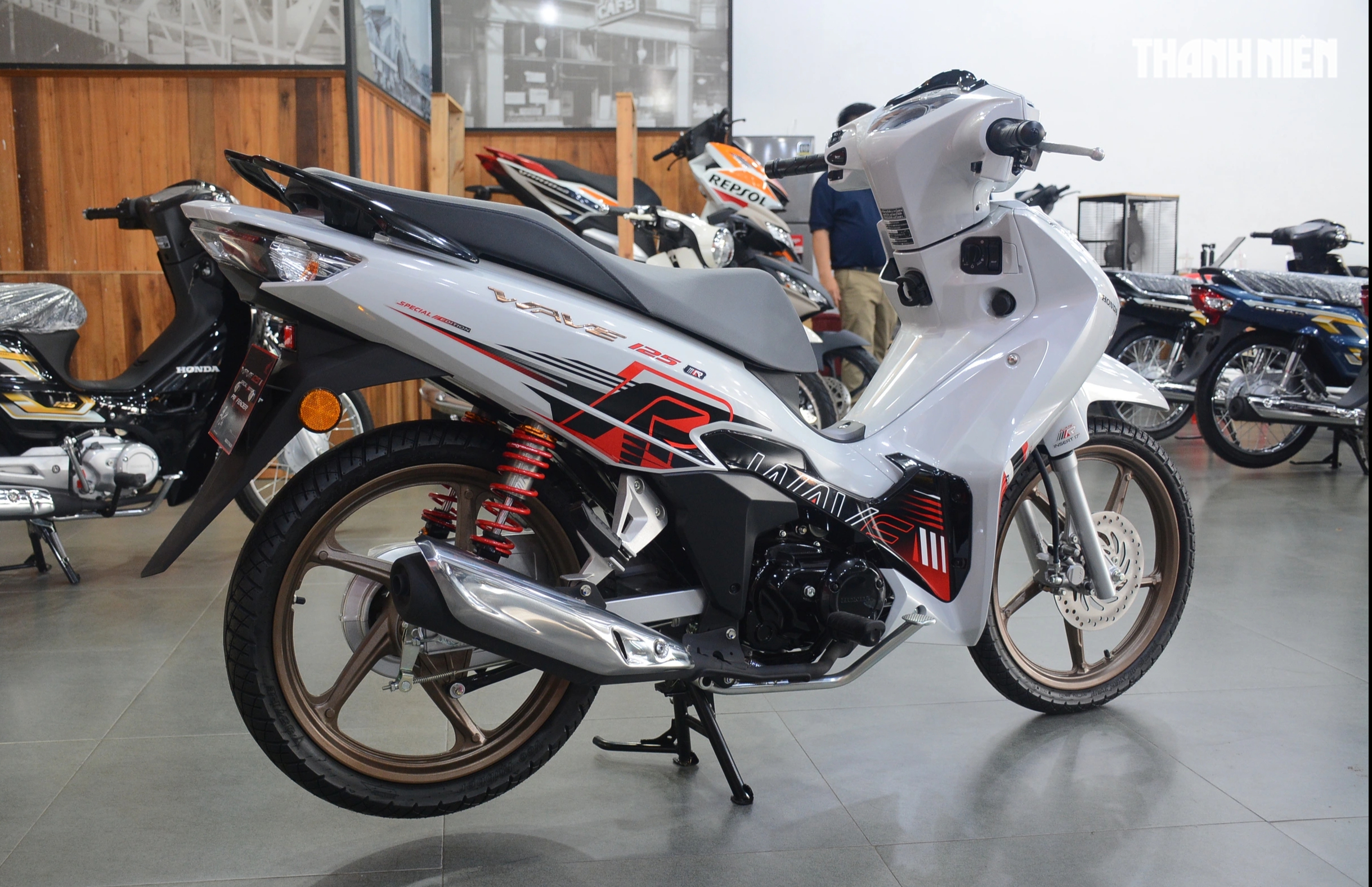 5 mẫu xe máy nhập khẩu 'độc, lạ' thuộc diện hàng hiếm về Việt Nam năm 2025 - Ảnh 6.