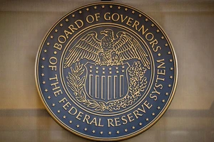 Fed cắt giảm lãi suất lần thứ 3 trong năm, giá USD giảm