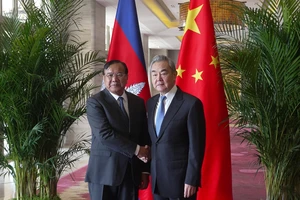 Thái Lan - Campuchia ngừng bắn: Ông Trump lên tiếng; Thông điệp hoà bình từ Vân Nam