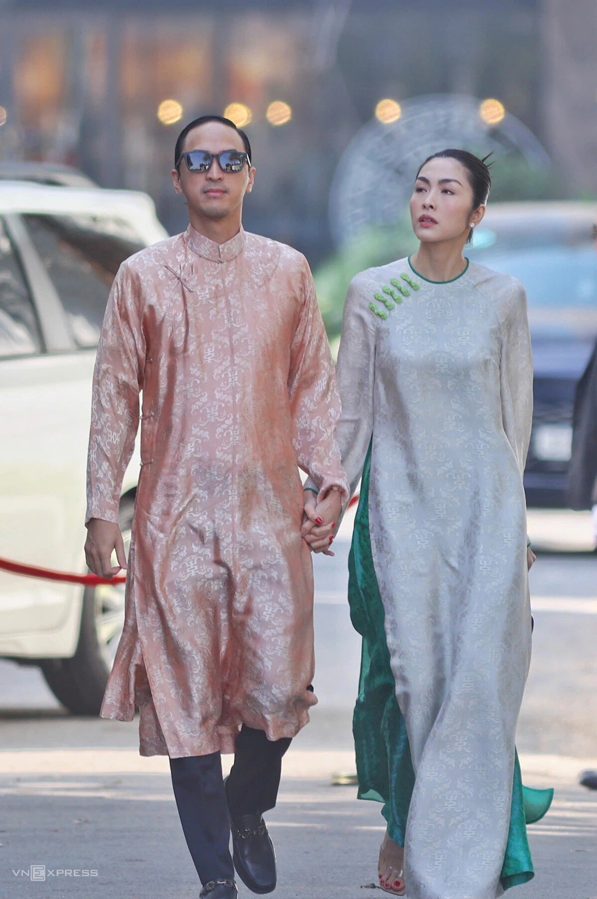 2 con dâu nhà tỷ phú Johnathan Hạnh Nguyễn vừa xinh, vừa được chồng chiều nhưng đảm đang cỡ này! 1 2 con dâu nhà tỷ phú Johnathan Hạnh Nguyễn vừa xinh, vừa được chồng chiều nhưng đảm đang cỡ này! - 1