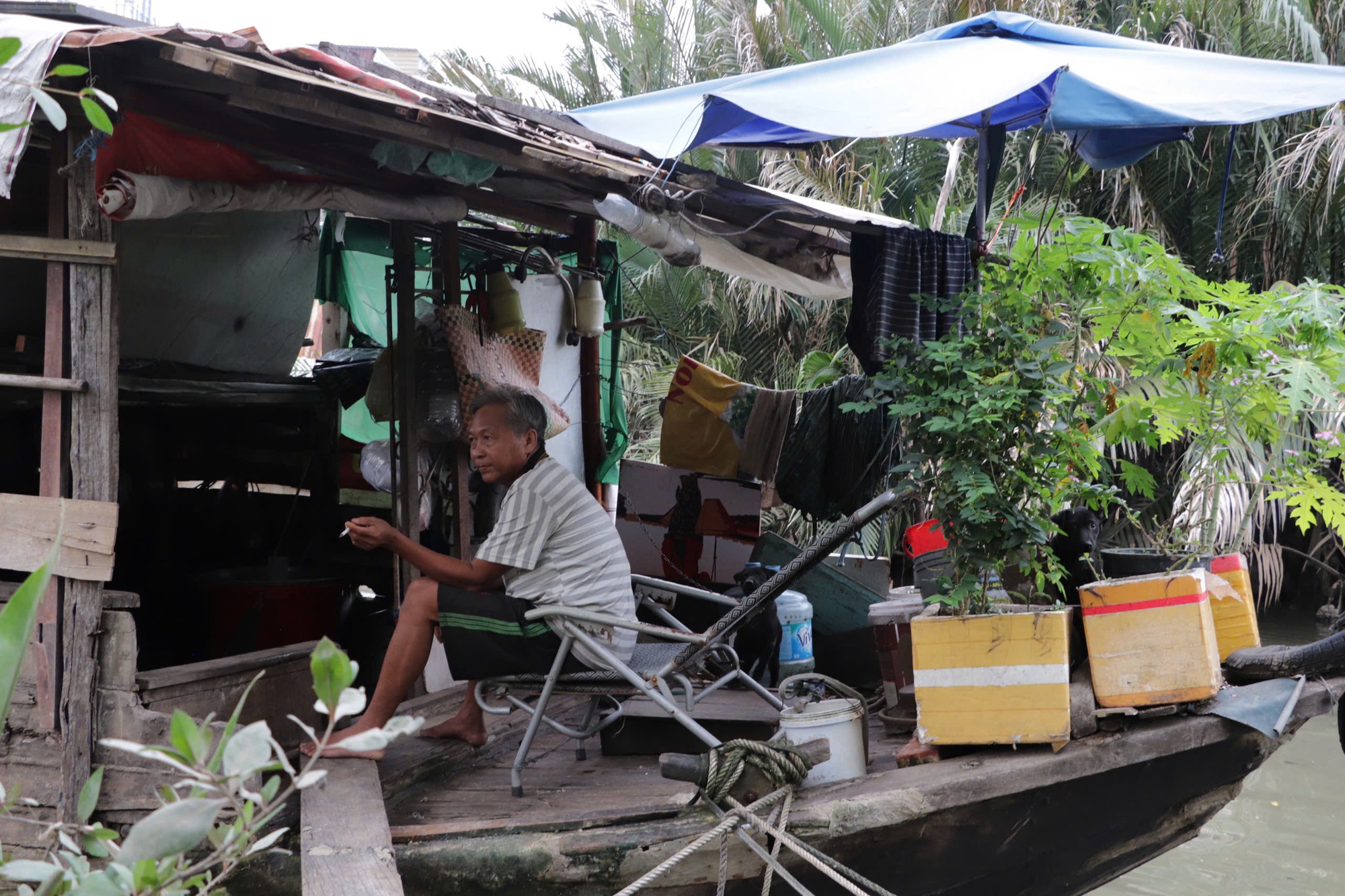 Phận đời ven kênh ở TP.HCM: 20 năm lênh đênh sông nước - Ảnh 1. Phận đời ven kênh ở TP.HCM: 20 năm lênh đênh sông nước - Ảnh 1.