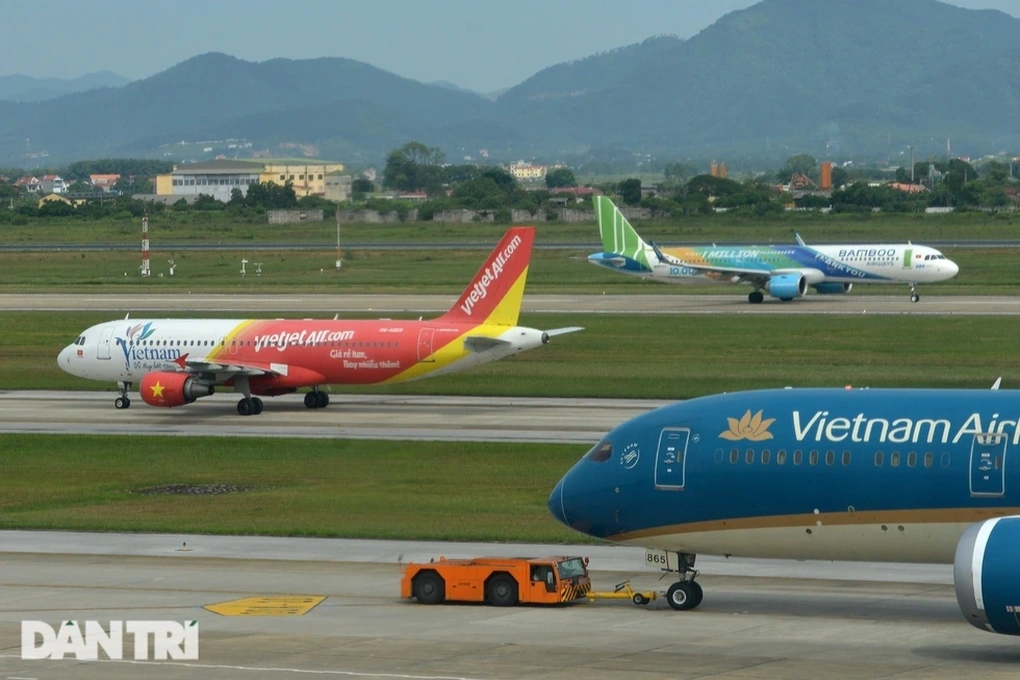 28 máy bay của các hãng vẫn đang dừng bay vì thiếu động cơ - 1