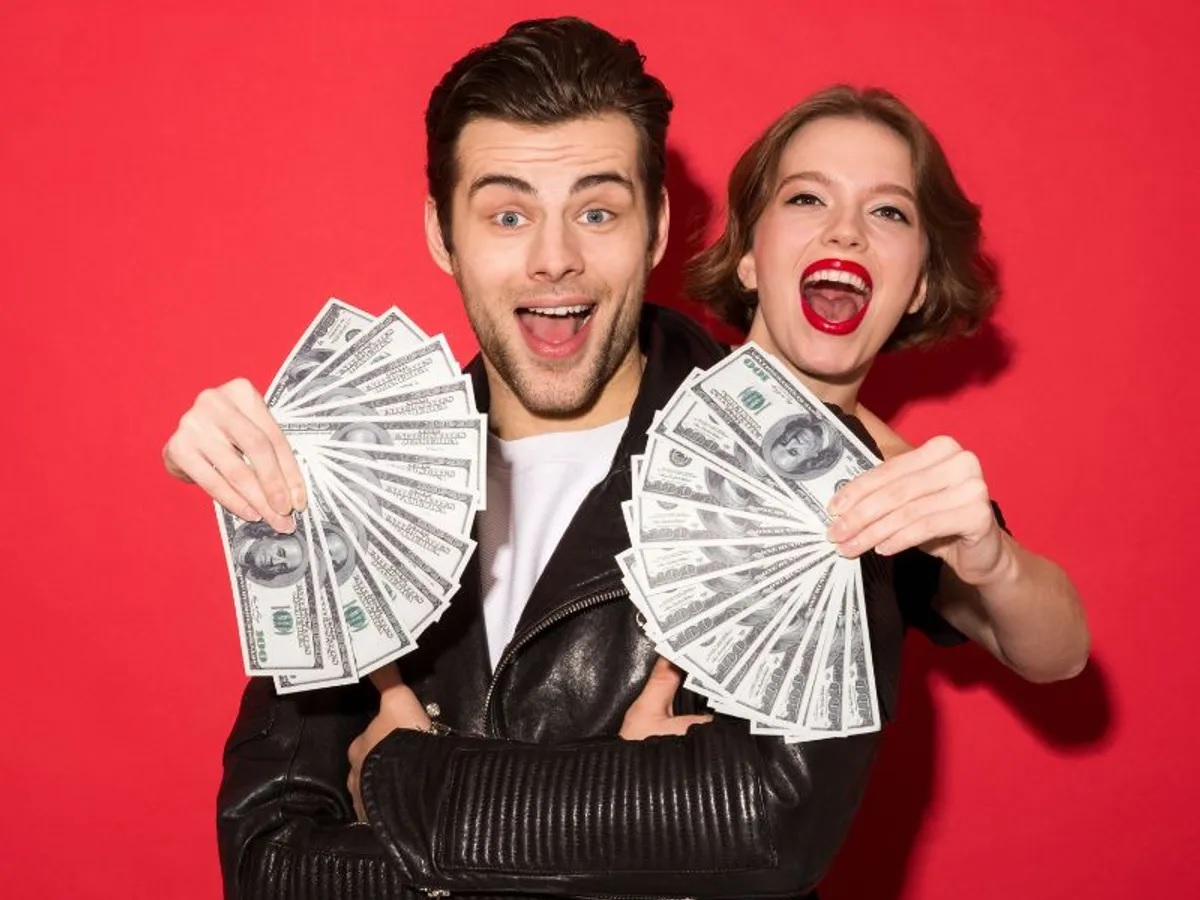 Vận trình tuổi Tỵ, Mùi và Dần năm 2024 rất tốt. Ảnh: Lifestyle Asia Vận trình tuổi Tỵ, Mùi và Dần năm 2024 rất tốt. Ảnh: Lifestyle Asia