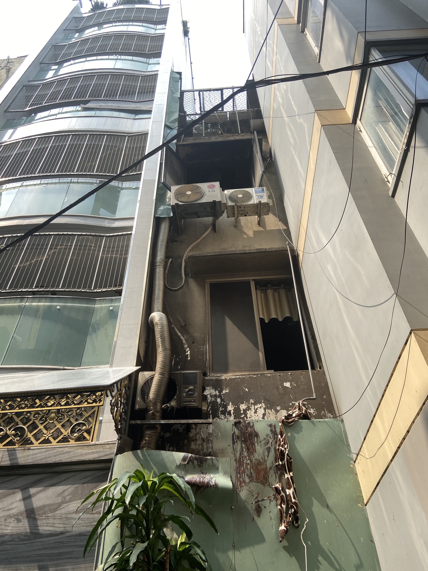 Vụ cháy quán bún ốc tại TP.HCM: 3 mẹ con tử vong từ Hà Nội vào mưu sinh- Ảnh 2. Vụ cháy quán bún ốc tại TP.HCM: 3 mẹ con tử vong từ Hà Nội vào mưu sinh- Ảnh 2.