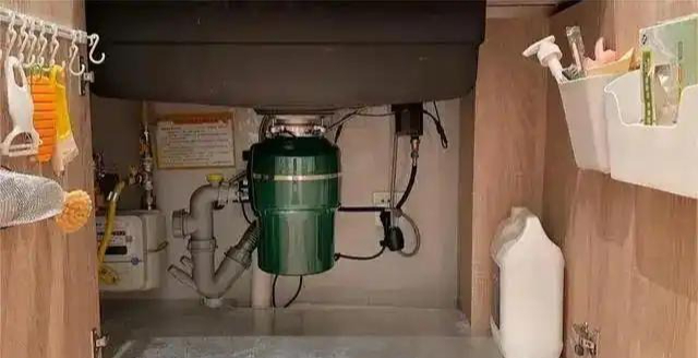 3 sản phẩm quảng cáo tận mây xanh, mua về dùng chỉ muốn khóc ra 