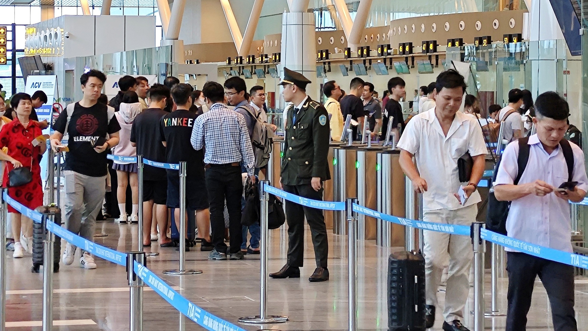 32 giờ 'giải cứu' đội bay Airbus A320 1 Airbus - Ảnh 1.