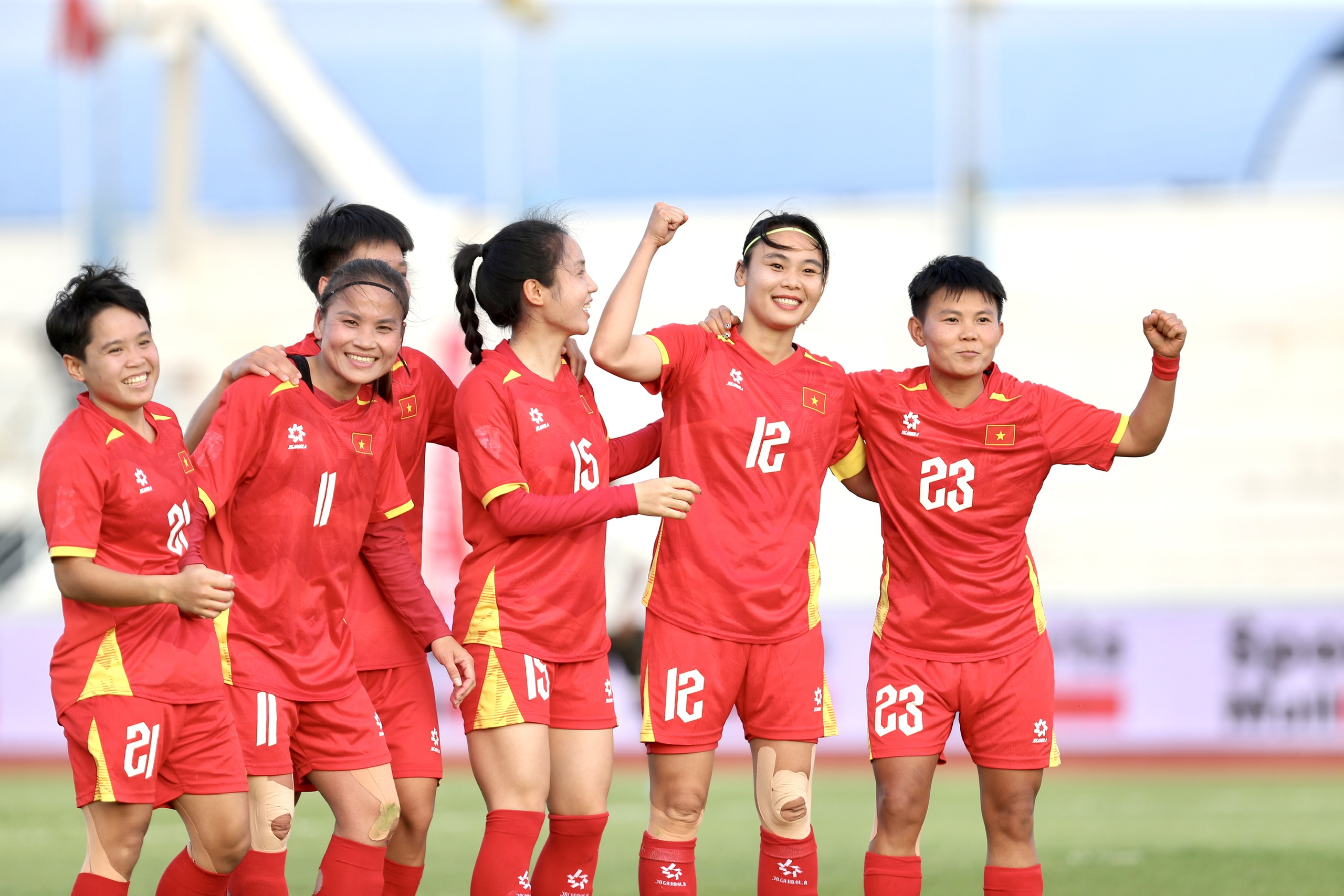 Báo Indonesia: '4 cầu thủ nhập tịch vẫn chưa đủ để sánh ngang đội tuyển nữ Việt Nam'- Ảnh 1. Báo Indonesia: '4 cầu thủ nhập tịch vẫn chưa đủ để sánh ngang đội tuyển nữ Việt Nam'- Ảnh 1.