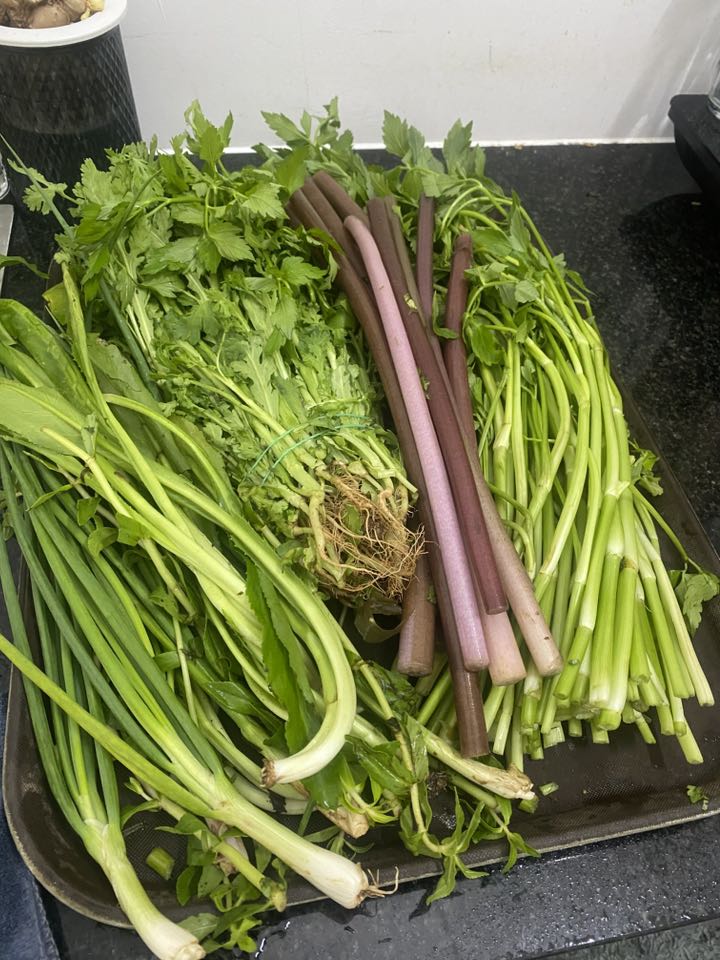 Bức ảnh đi chợ gây choáng: 435k đủ ăn cả tuần- Ảnh 1. Bức ảnh đi chợ gây choáng: 435k đủ ăn cả tuần- Ảnh 1.