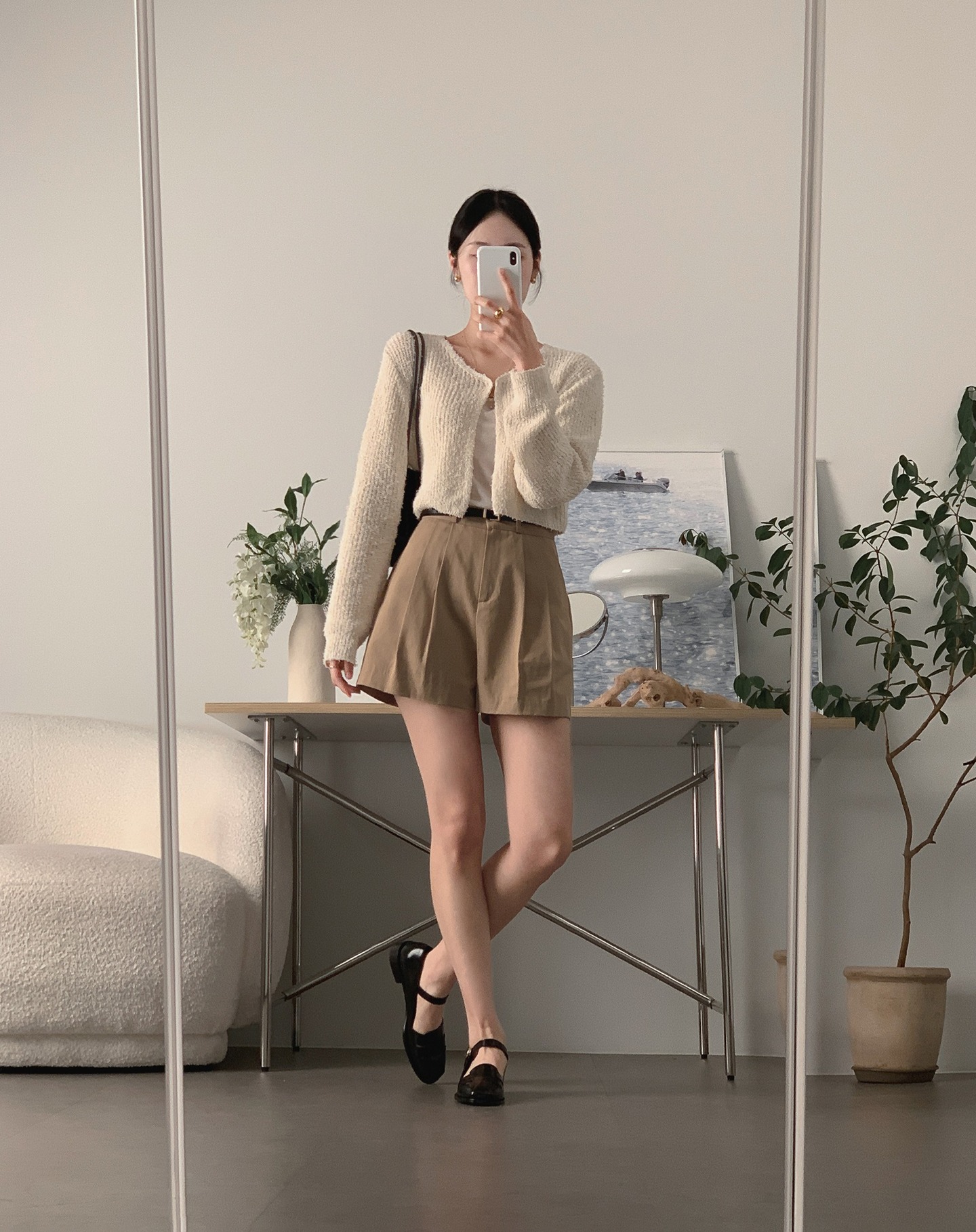 5 công thức tôn dáng tối ưu khi đi giày bệt, biết hết là không muốn đi giày cao gót nữa- Ảnh 5.