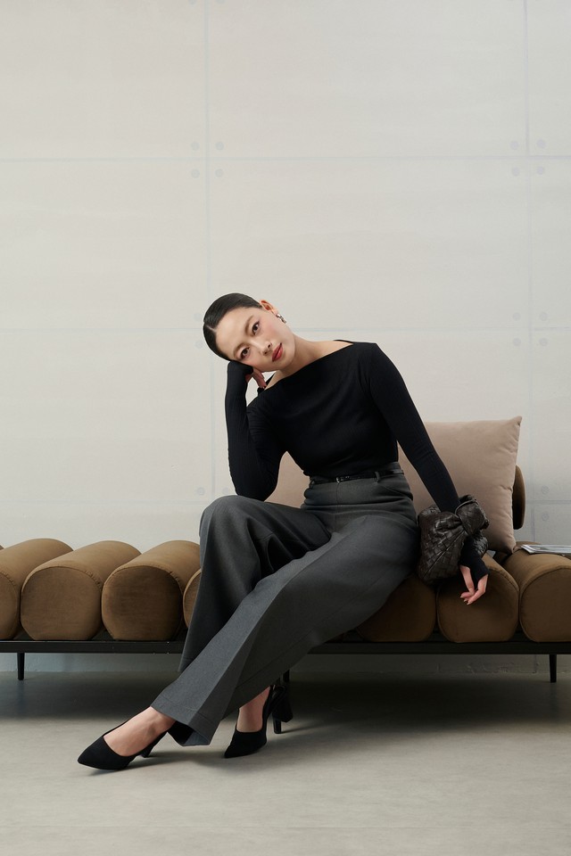 5 mẫu áo mùa đông đa năng, cứ diện là vóc dáng thon thả, cao ráo hơn 1 5 mẫu áo mùa đông đa năng, cứ diện là vóc dáng thon thả, cao ráo hơn - Ảnh 1.