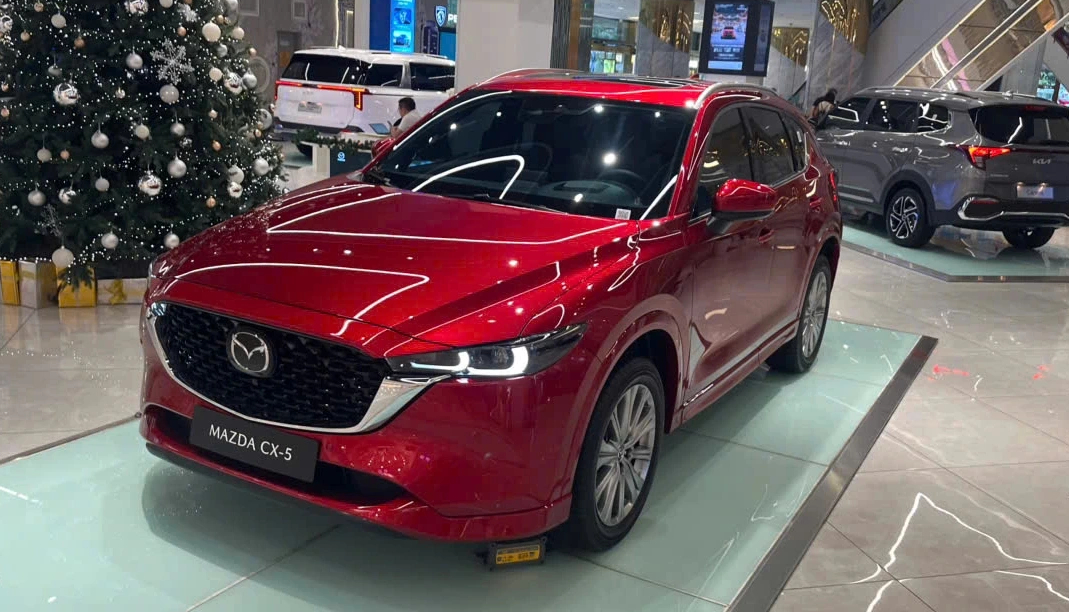 5 mẫu xe rộng đường bảo vệ ngôi vương ô tô bán chạy nhất phân khúc - Ảnh 4.