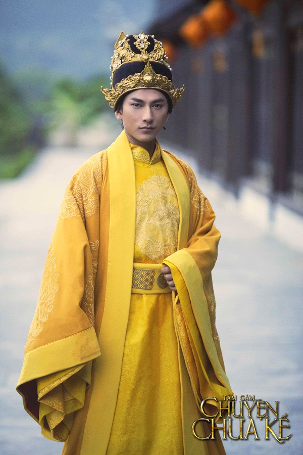 5 mỹ nam cổ trang đẹp nhất Việt Nam: Quốc Anh xếp sau ISAAC, hạng 1 chiếm hết sự hoàn hảo trên đời- Ảnh 3.