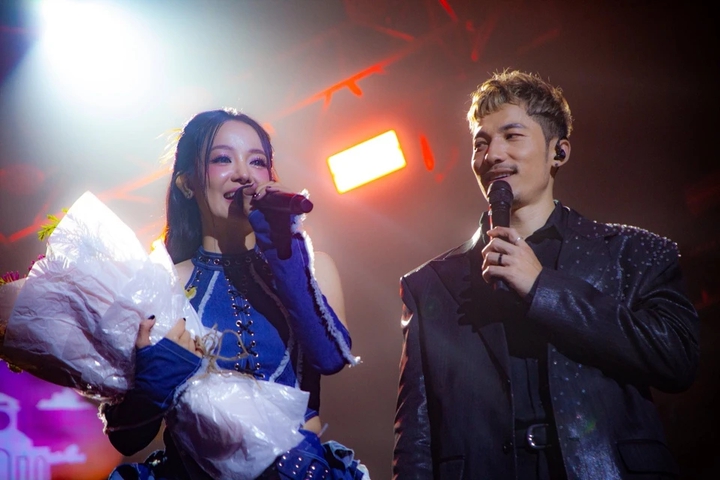 5 năm yêu nhau kín tiếng của nam chính 