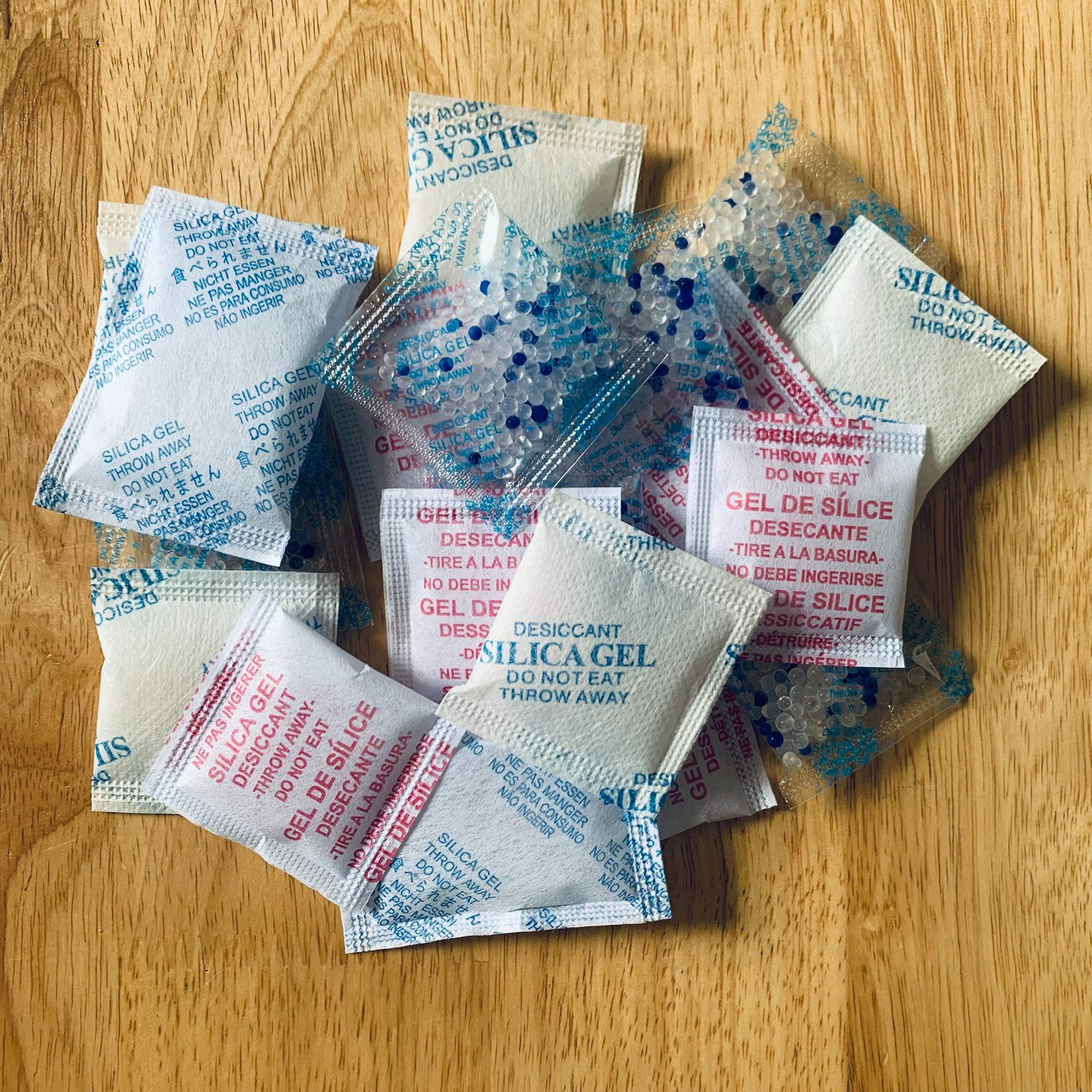 5 sự thật về gói hút ẩm, tôi mất 40 năm cuộc đời để biết- Ảnh 1.